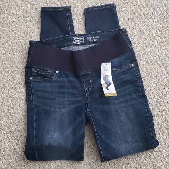 Levi's Denim - NWT LEVI Maternity jeans BABY BUMP SMALL